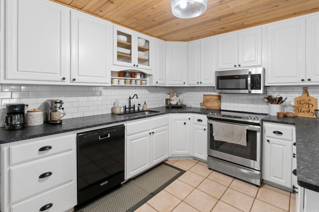 2419 HWY 128, Lonsdale, AR 72087