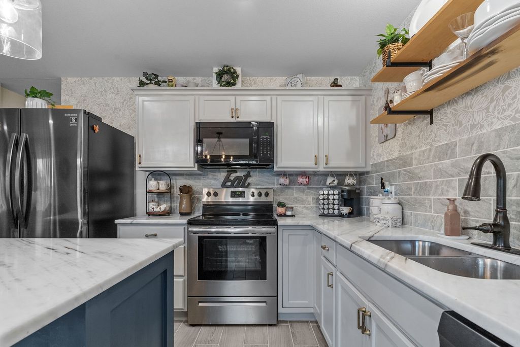 2504 Orion Way, Granbury, TX 76048