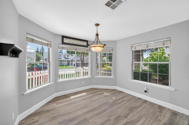 2384 E Quincy Avenue, Fresno, CA 93720