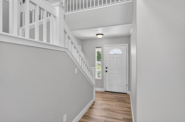 2384 E Quincy Avenue, Fresno, CA 93720