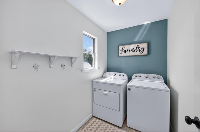 2384 E Quincy Avenue, Fresno, CA 93720