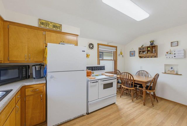 6346 N 80th STREET, Milwaukee, WI 53218