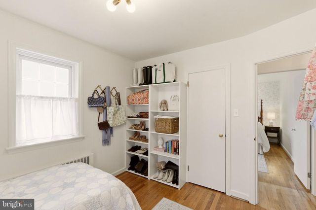 2409 TAPLEY LN, Wilmington, DE 19808