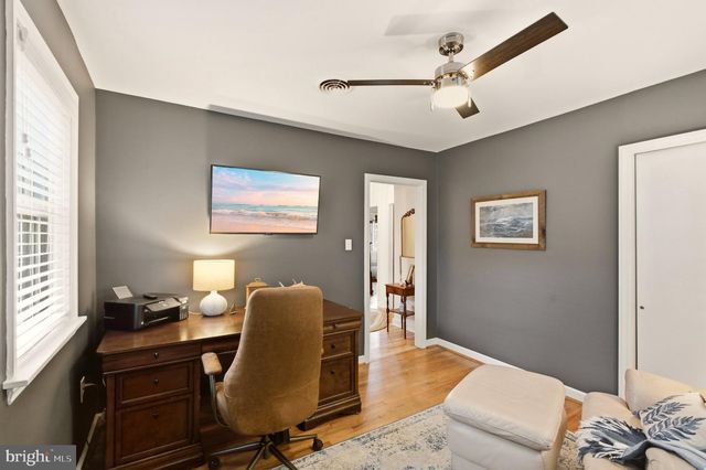 2409 TAPLEY LN, Wilmington, DE 19808