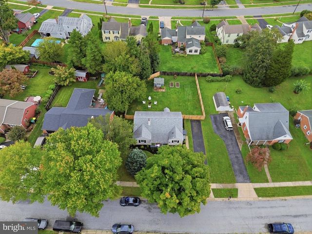 2409 TAPLEY LN, Wilmington, DE 19808
