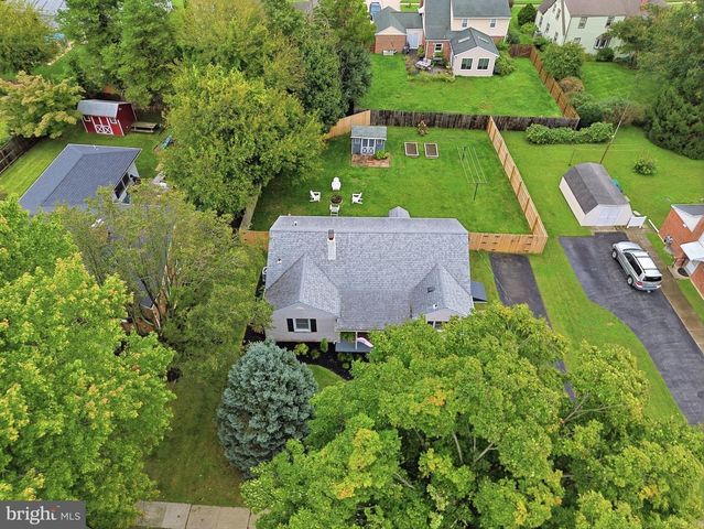 2409 TAPLEY LN, Wilmington, DE 19808