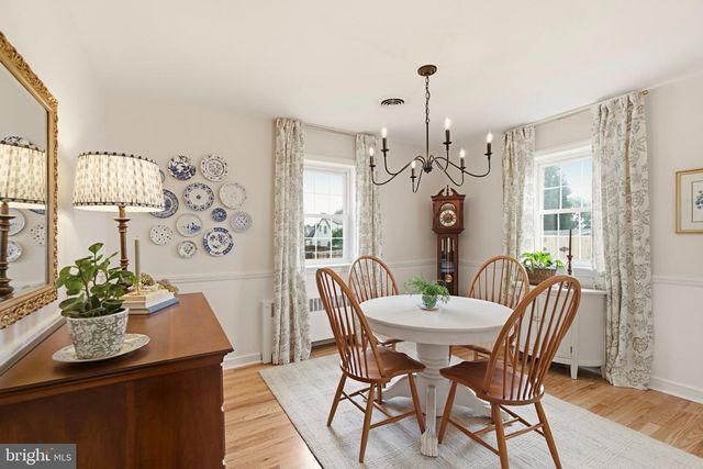 2409 TAPLEY LN, Wilmington, DE 19808