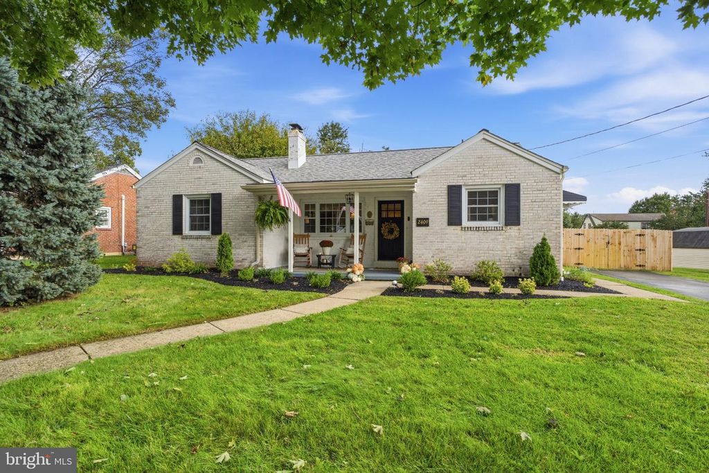 2409 TAPLEY LN, Wilmington, DE 19808