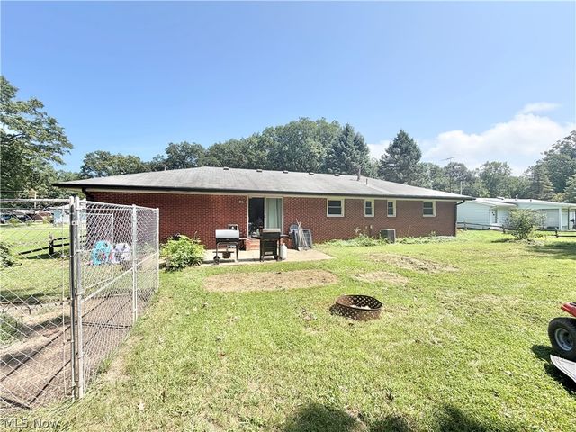 728 Hazelwood Drive, Vermilion, OH 44089