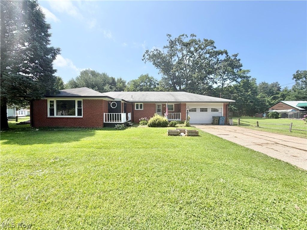 728 Hazelwood Drive, Vermilion, OH 44089