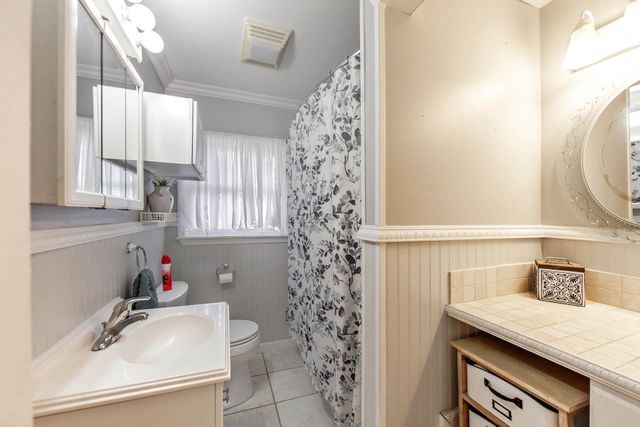 1202 Bourg St, Houma, LA 70360