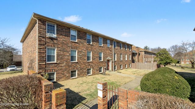 8126 Lake Terrace G4, Louisville, KY 40222