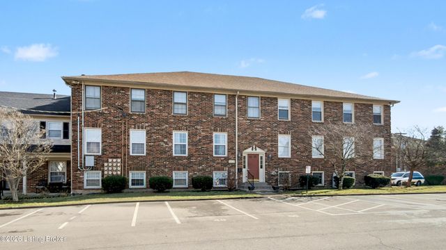 8126 Lake Terrace G4, Louisville, KY 40222