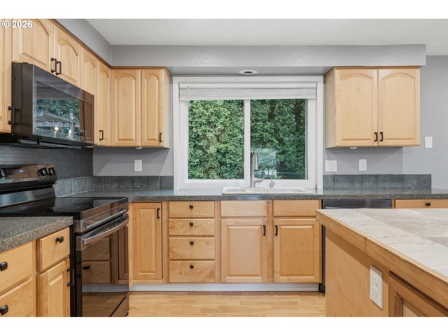 3670 Se 21ST Dr, Gresham, OR 97080