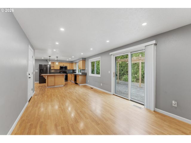 3670 Se 21ST Dr, Gresham, OR 97080