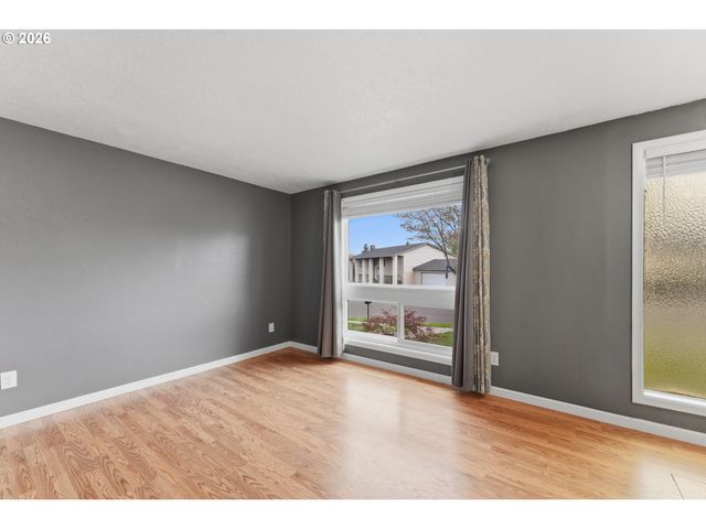 3670 Se 21ST Dr, Gresham, OR 97080