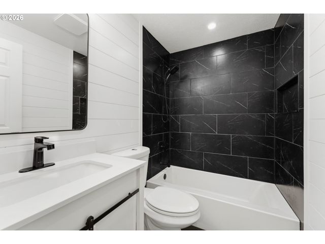 3670 Se 21ST Dr, Gresham, OR 97080