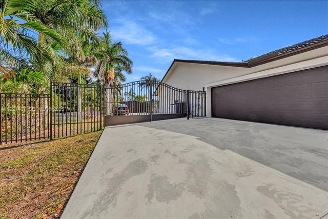 3801 SW 141st Ave, Miramar, FL 33027