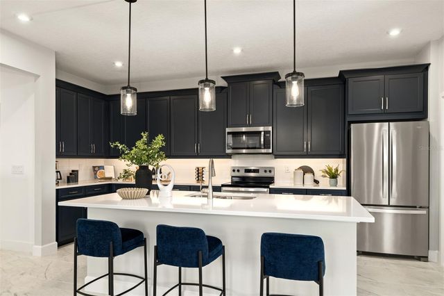 416 BANANA PEPPER WAY, Groveland, FL 34736