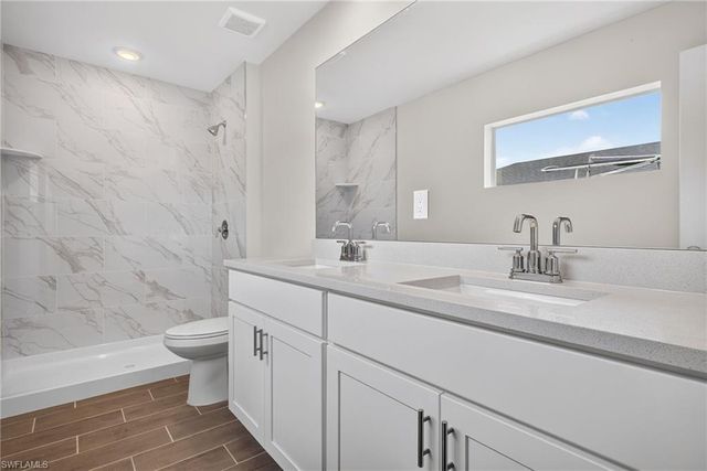 2821 NW 22nd PL, Cape Coral, FL 33993