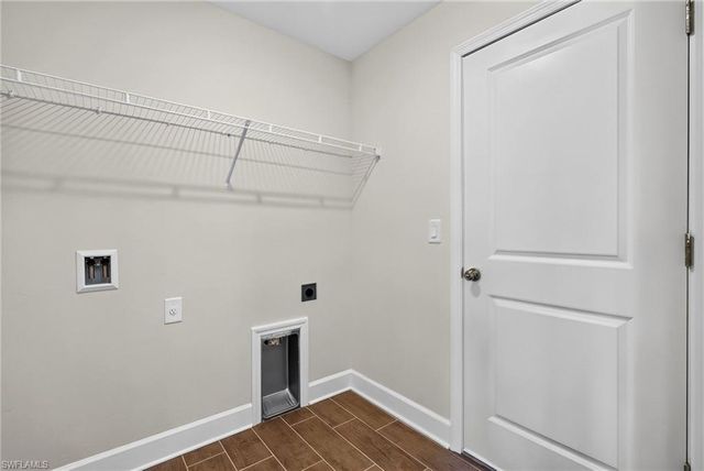 2821 NW 22nd PL, Cape Coral, FL 33993