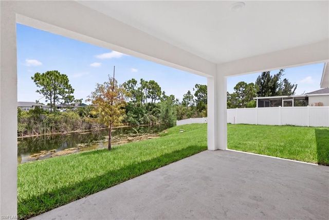 2821 NW 22nd PL, Cape Coral, FL 33993