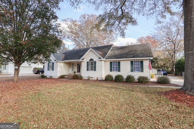 215 Stonefield Circle, Macon, GA 31216