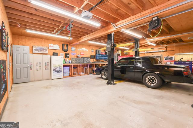 215 Stonefield Circle, Macon, GA 31216