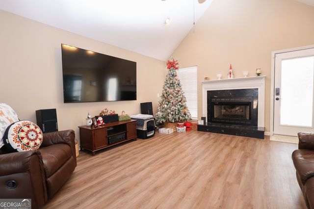 215 Stonefield Circle, Macon, GA 31216