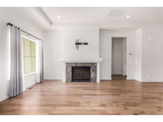 20422 E 52nd Ave, Denver, CO 80249