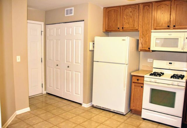 32427 N MACKINAC Lane, Lakemoor, IL 60051