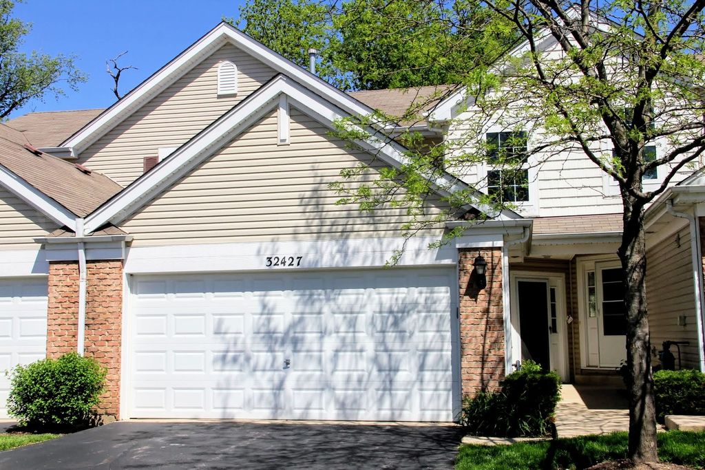 32427 N MACKINAC Lane, Lakemoor, IL 60051