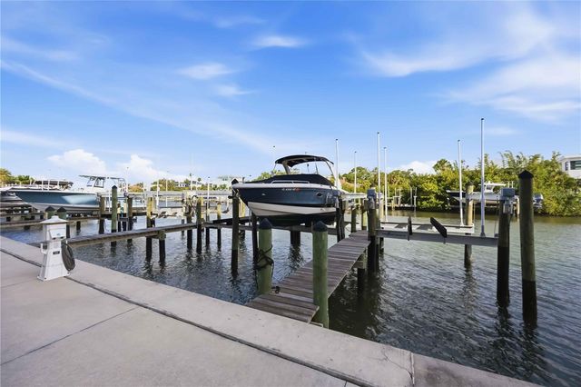 1703 N TAMIAMI TRAIL 406, Sarasota, FL 34234