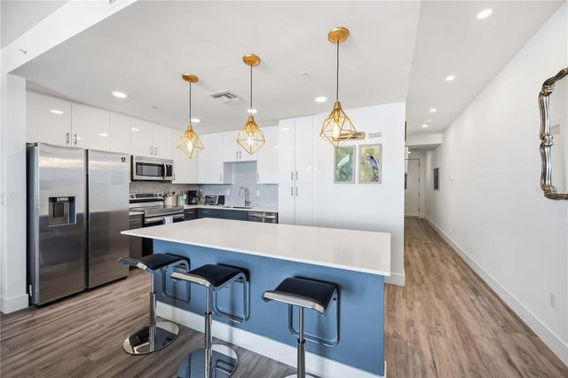 1703 N TAMIAMI TRAIL 406, Sarasota, FL 34234