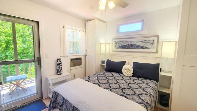 264 Curry Way, Del Rio, TN 37727