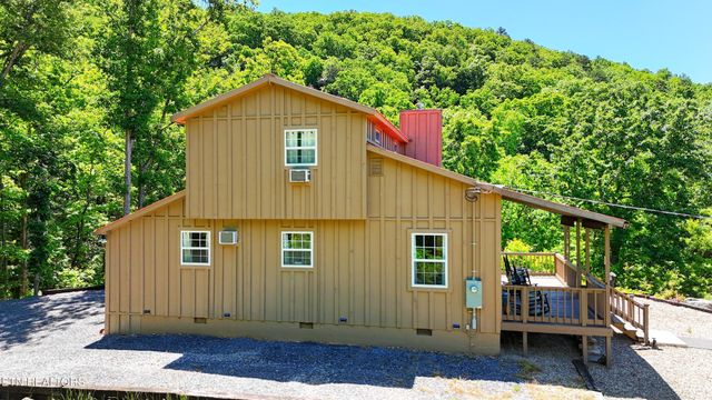 264 Curry Way, Del Rio, TN 37727