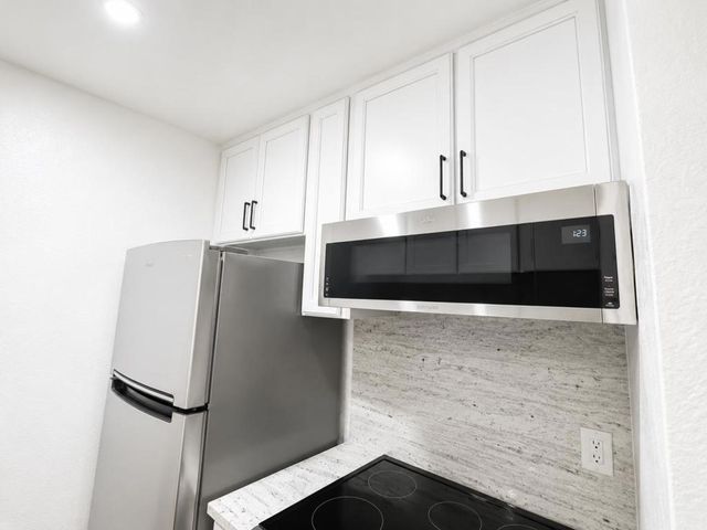 7109 Shelter Creek Lane, San Bruno, CA 94066