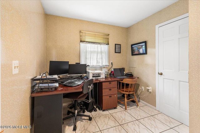 7 Morse Way N, Holmdel, NJ 07733