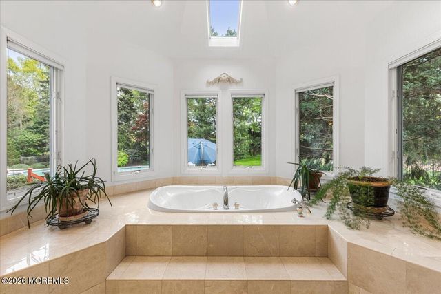 7 Morse Way N, Holmdel, NJ 07733