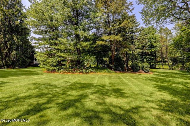 7 Morse Way N, Holmdel, NJ 07733