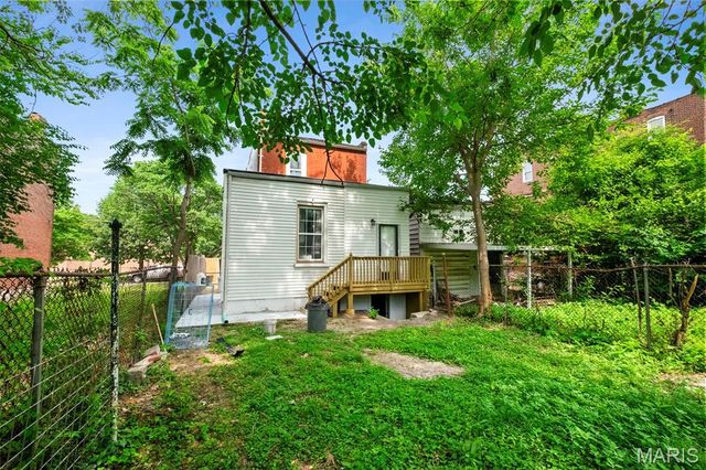 3650 Salena Street, St Louis, MO 63118