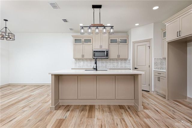 1604 Karianna Drive, Mercedes, TX 78570