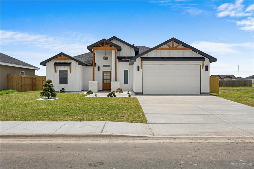 1604 Karianna Drive, Mercedes, TX 78570