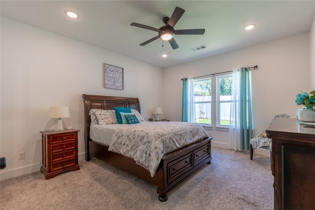 5523 Firewood Trail, Granbury, TX 76048