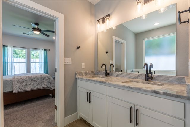 5523 Firewood Trail, Granbury, TX 76048