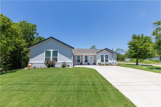 5523 Firewood Trail, Granbury, TX 76048