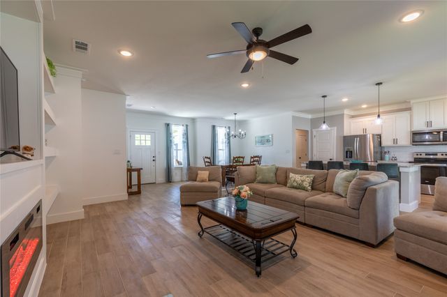 5523 Firewood Trail, Granbury, TX 76048