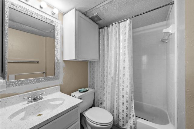 9815 Walnut Street 204, Dallas, TX 75243