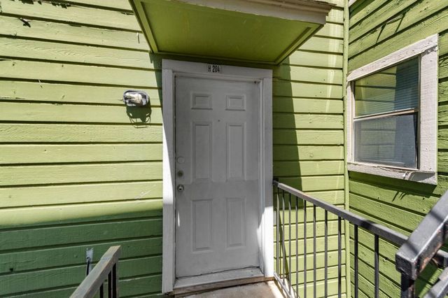 9815 Walnut Street 204, Dallas, TX 75243