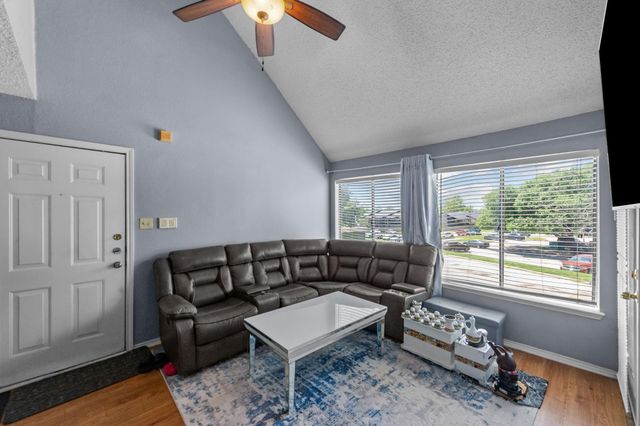 9815 Walnut Street 204, Dallas, TX 75243